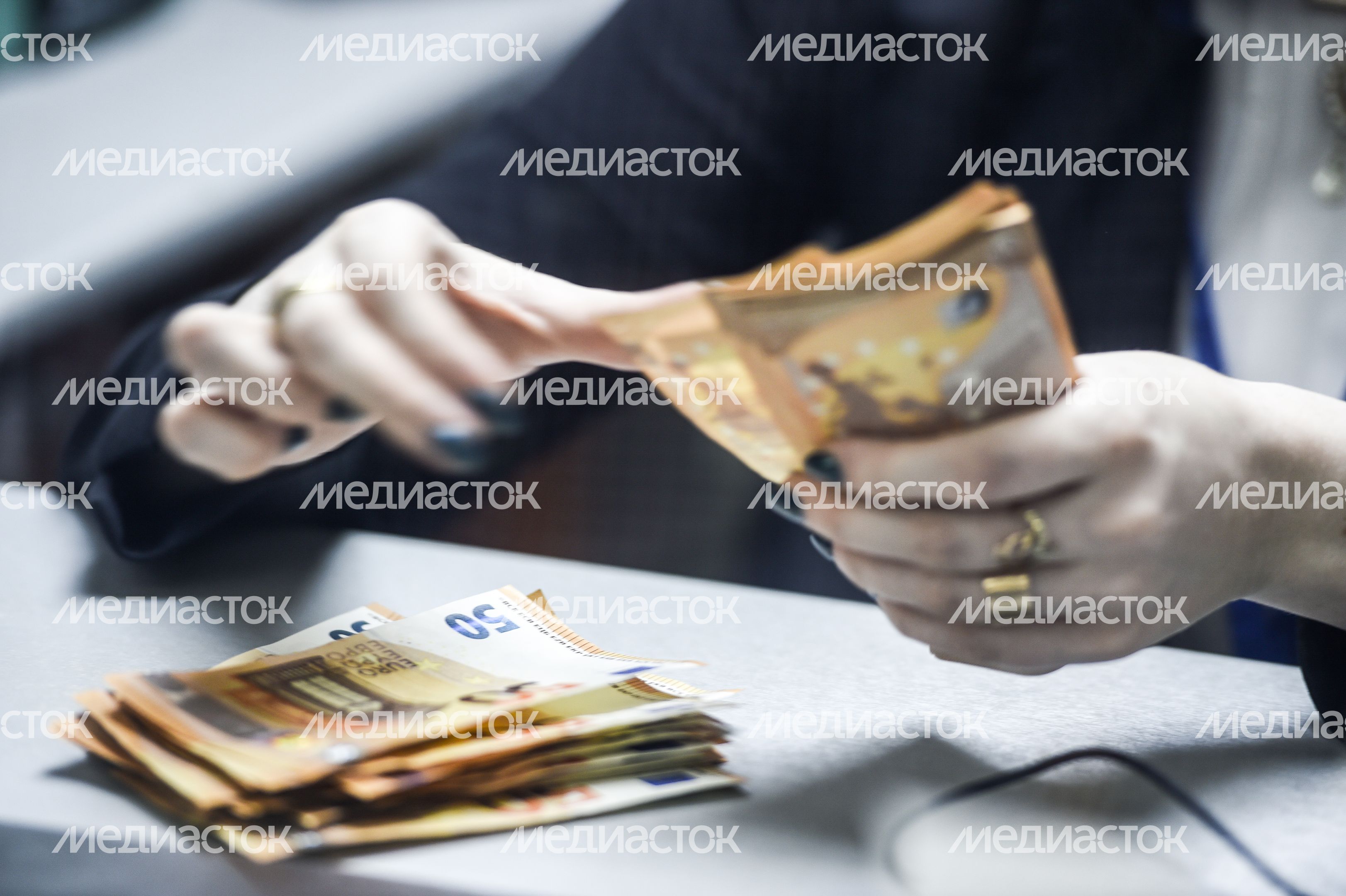 Система tax free для возврата НДС иностранцам начинает работу в России в тестовом режиме