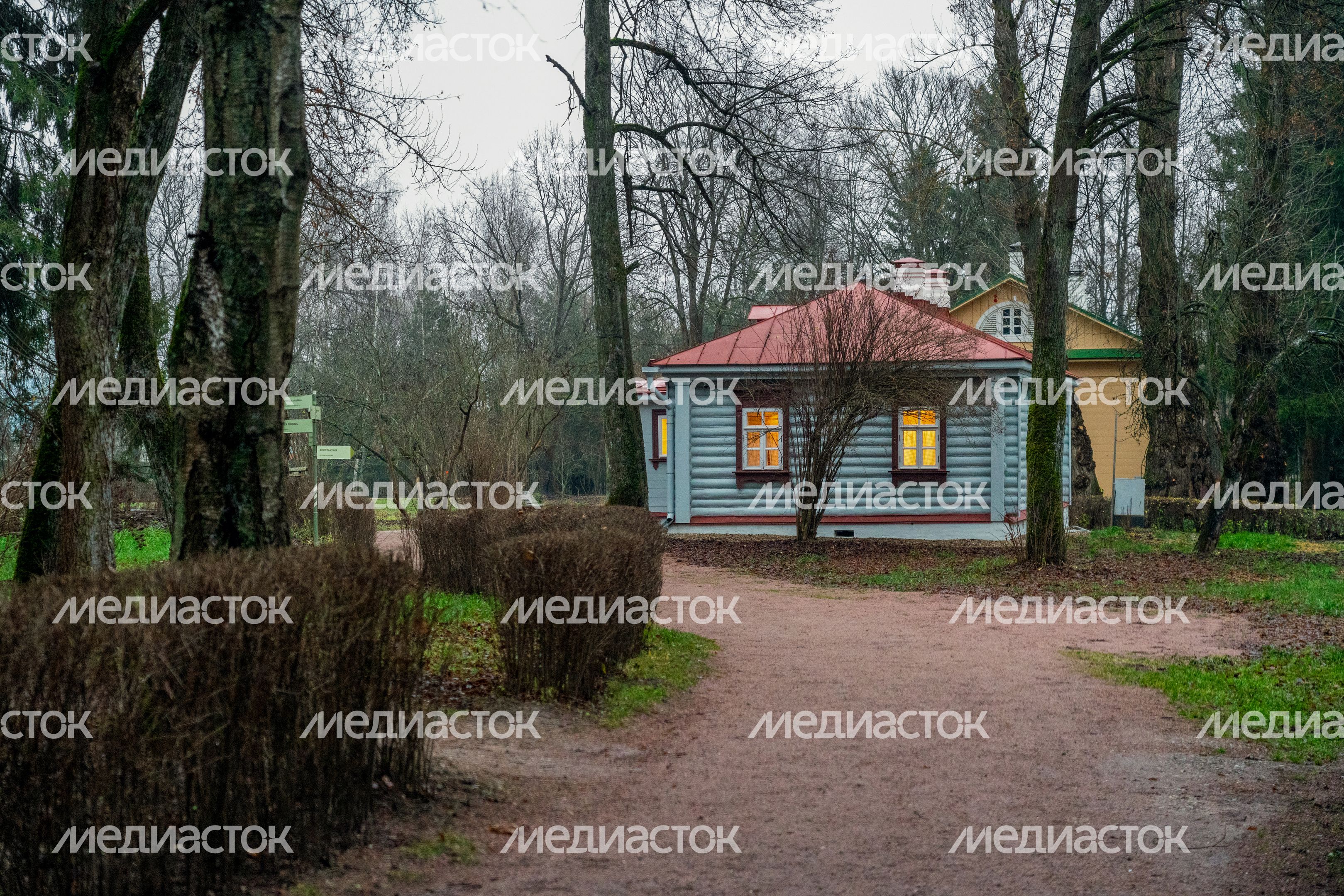Экспозиция «Флигель-кухня» после реконструкции в музее-заповеднике «Мелихово» округа Чехов Экспозиция «Флигель-кухня» после реконструкции в музее-заповеднике «Мелихово» округа Чехов