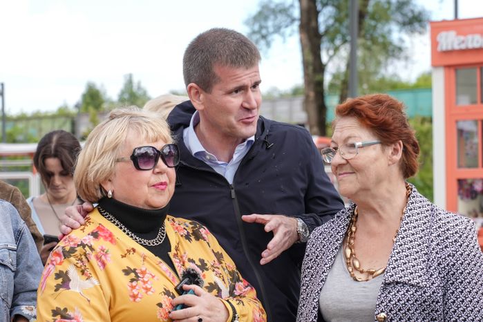 Геннадий Панин посетил благоустроенный парк "ЛиАЗ" в Ликино-Дулеве