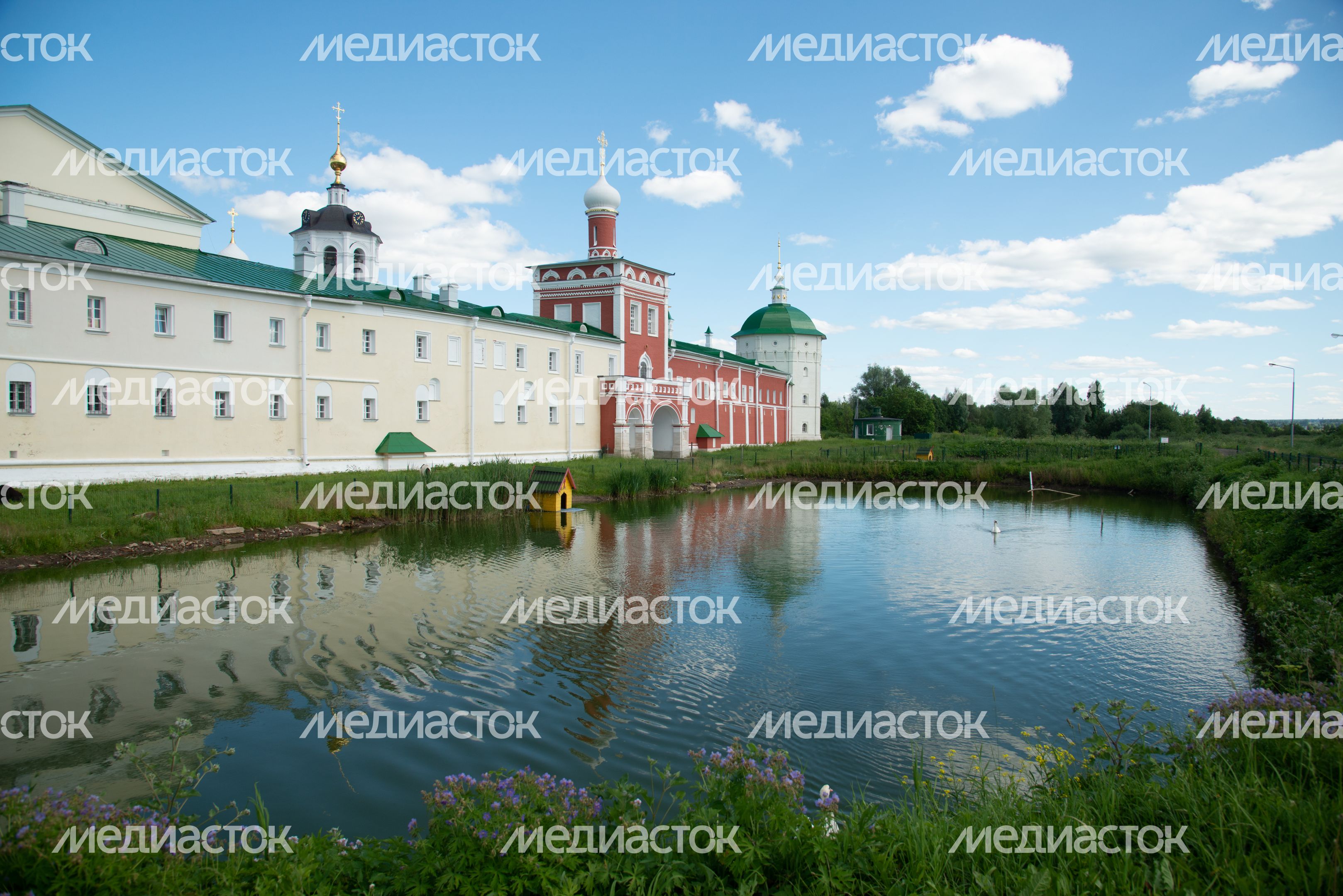 Дмитров. Николо-Пешношский мужской монастырь Дмитров. Николо-Пешношский мужской монастырь
