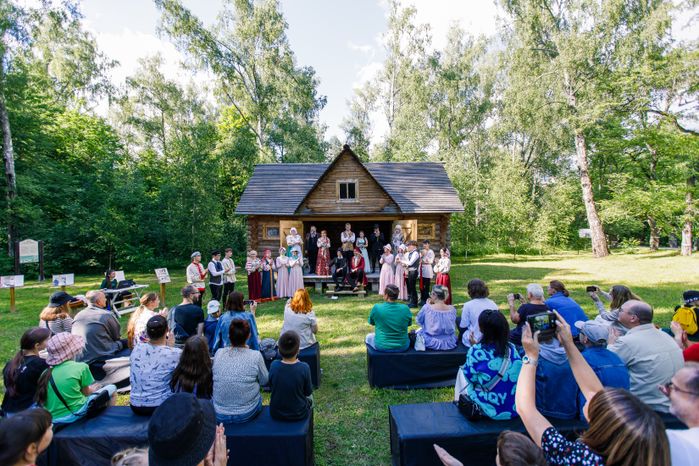 III Фестиваль науки и искусств "Менделеев" в усадьбе Боблово в Клину
