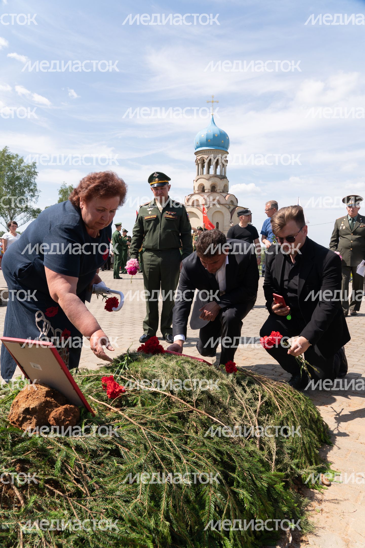 Перезахоронение солдат ВОВ в деревне Ельня Перезахоронение солдат ВОВ в деревне Ельня