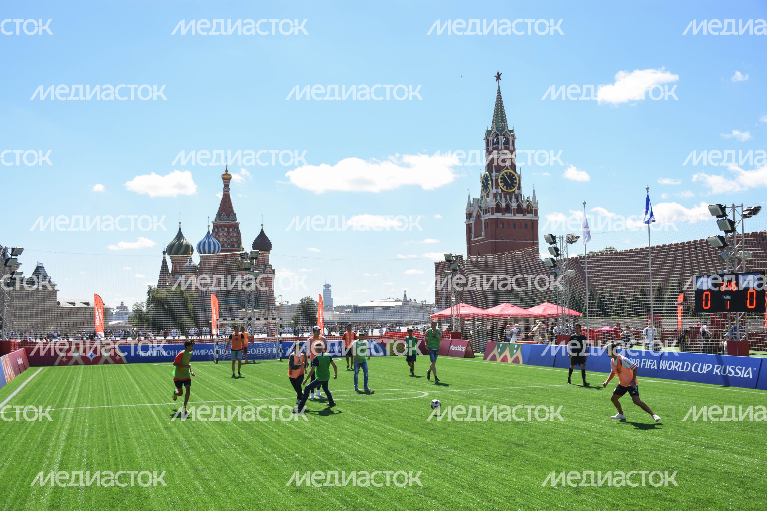 Футбольный парк на Красной площади в Москве