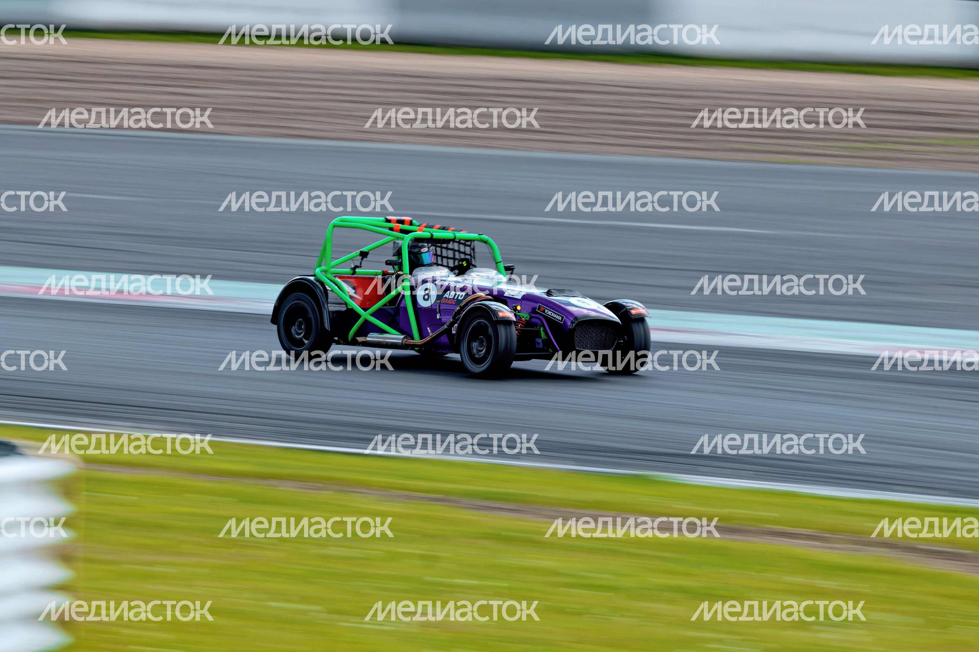 Российская серия кольцевых гонок сезона 2026 года на трассе Moscow Raceway в Волоколамском округе Российская серия кольцевых гонок сезона 2026 года на трассе Moscow Raceway в Волоколамском округе