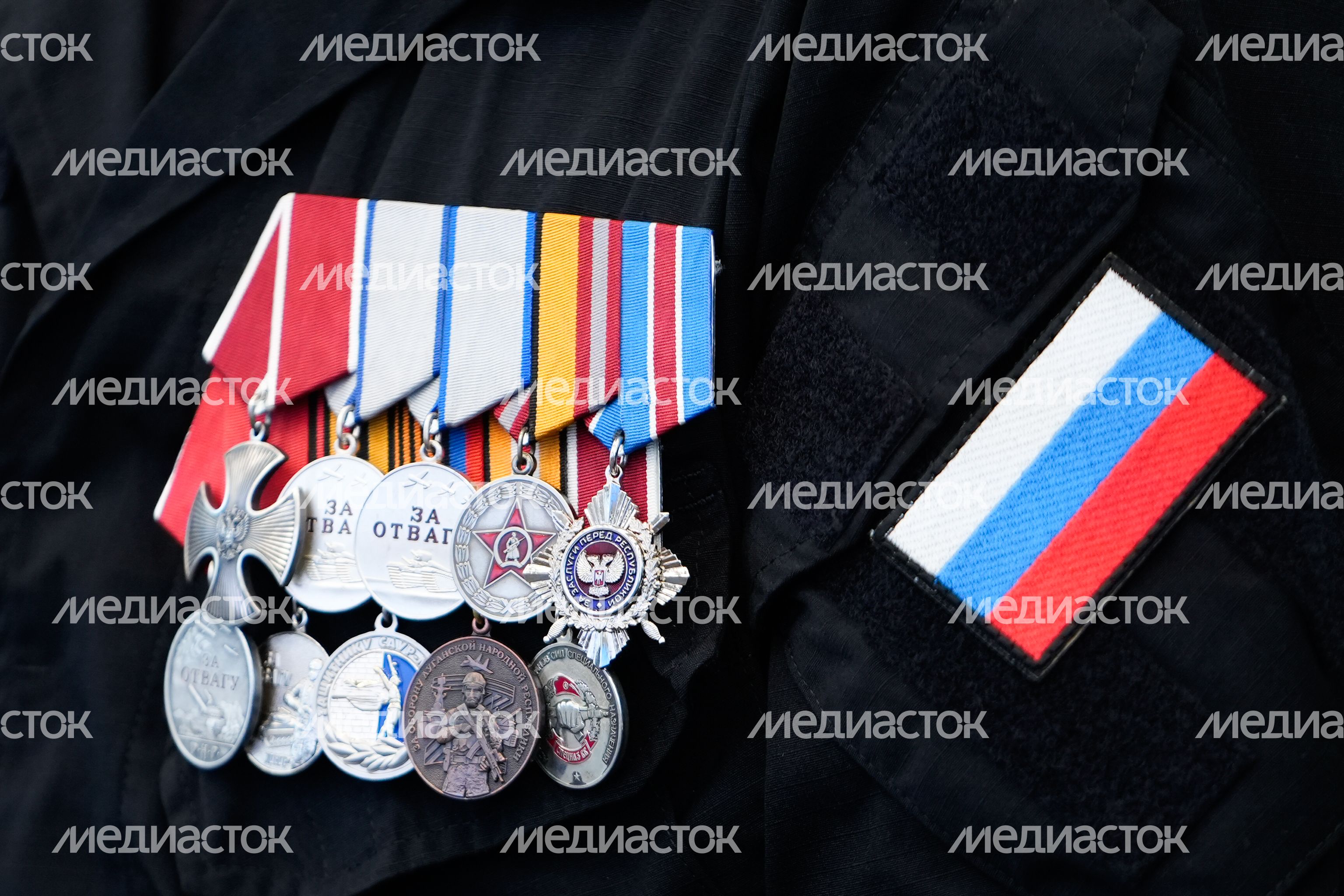 Государственные и областные награды вручили добровольцам подразделения БАРС и бригады ГРОМ «Каскад» на конференции Государственные и областные награды вручили добровольцам подразделения БАРС и бригады ГРОМ «Каскад» на конференции