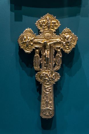 Экспозиция "Реликвии и сокровища Троице-Сергиевой Лавры XVIII-XIX"