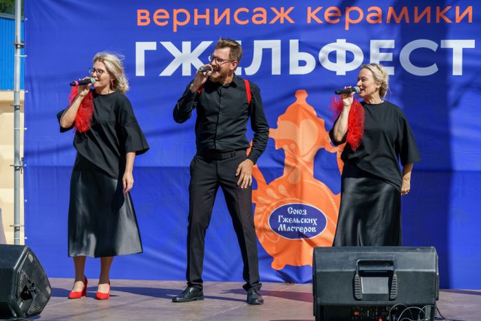 Фестиваль авторской керамики «ГжельФест» в селе Речицы Раменского округа