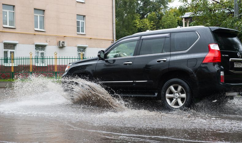 Проливной дождь в Москве