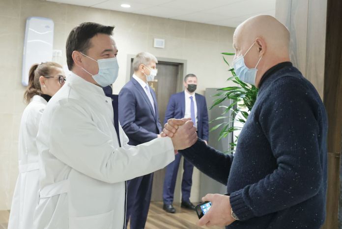 Андрей Воробьев и Валентина Матвиенко посетили Институт ядерной медицины в Химках