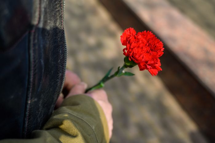 Памятное мероприятие в честь Дня Победы у мемориала Великой Отечественной войны в Яхроме