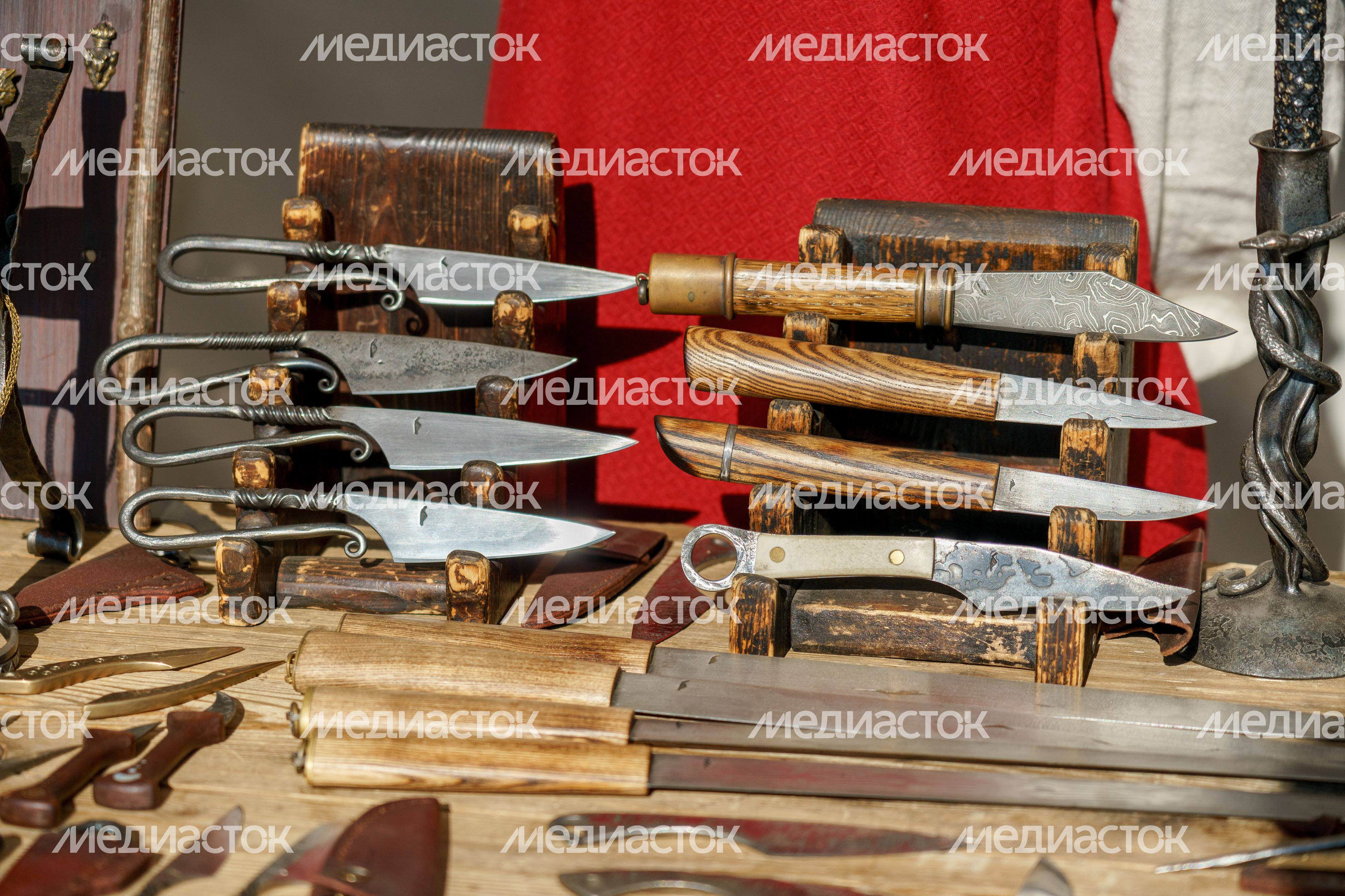 Исторический фестиваль и реконструкция баталии XVII века «История Московского царства» в этнопарке «Кочевник» Исторический фестиваль и реконструкция баталии XVII века «История Московского царства» в этнопарке «Кочевник»