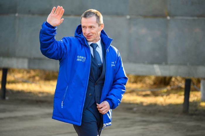Командир ТПК «Союз МС-27» Сергей Рыжиков на проводах экипажа космонавтов МКС-73 из Звездного городка