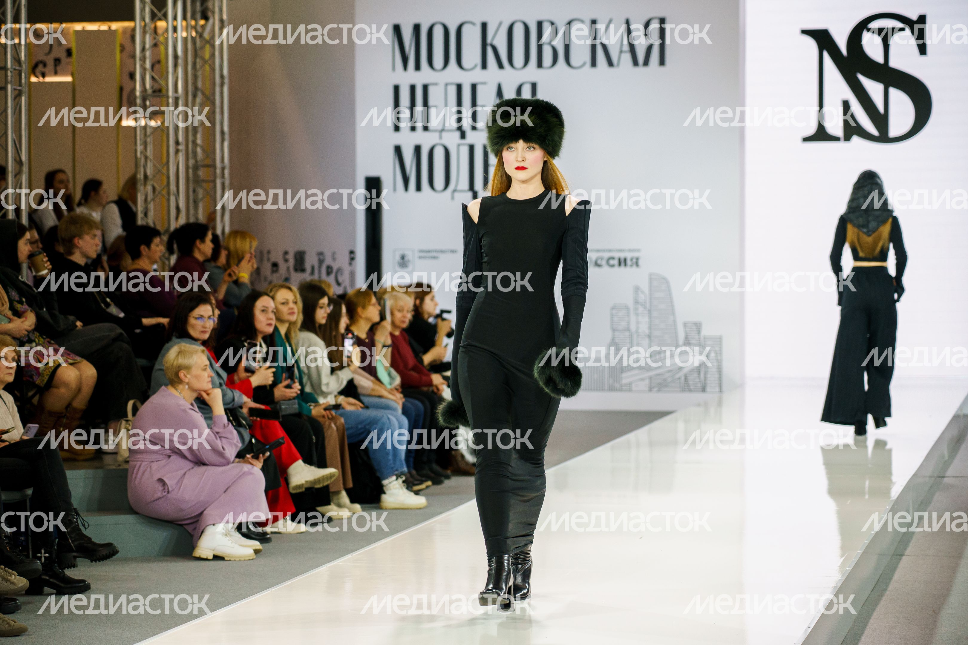 Одежда подмосковного бренда NS на подиуме Московской недели моды Одежда подмосковного бренда NS на подиуме Московской недели моды