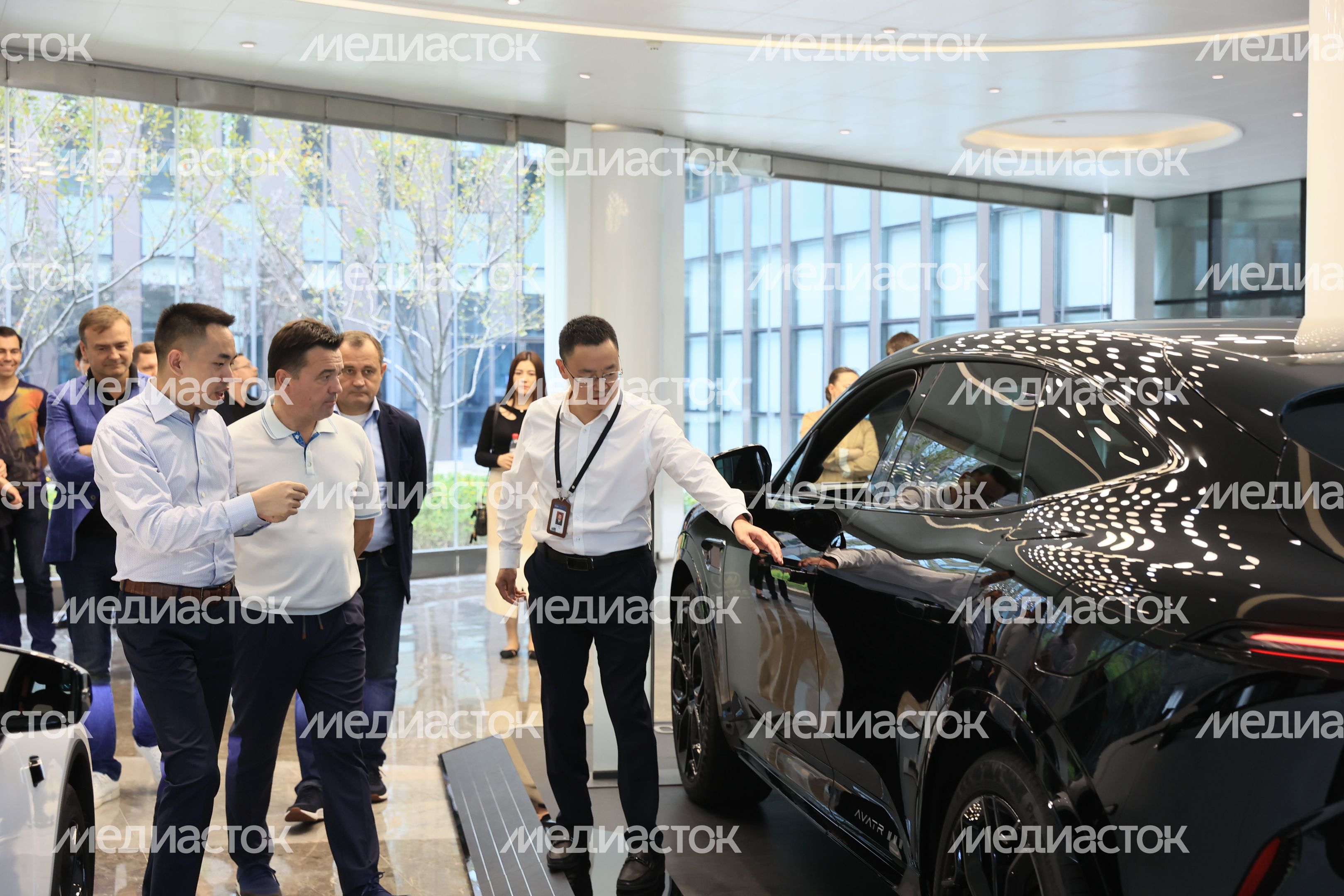 Посещение автозавода Changan Automobile Group в Китае Губернатором Подмосковья