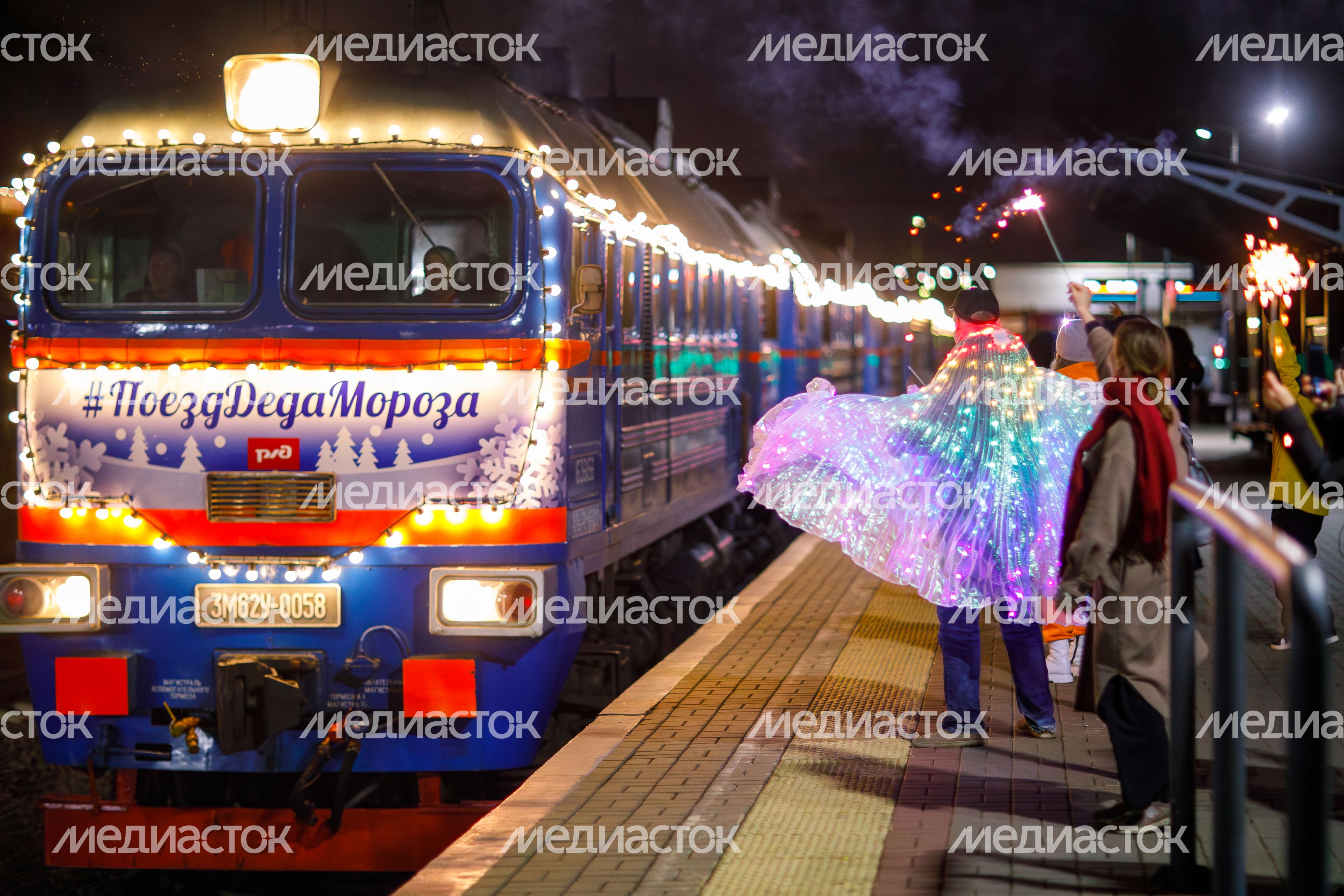 Новогодний поезд Деда Мороза в Химках Новогодний поезд Деда Мороза в Химках