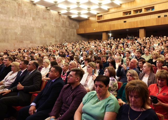 Накануне профессионального праздника в Подольске наградили медиков