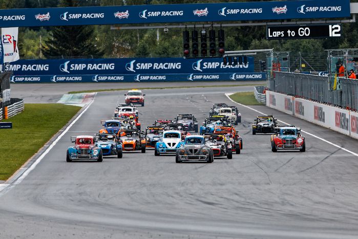VI этап российской серии кольцевых гонок на автодроме Moscow Raceway