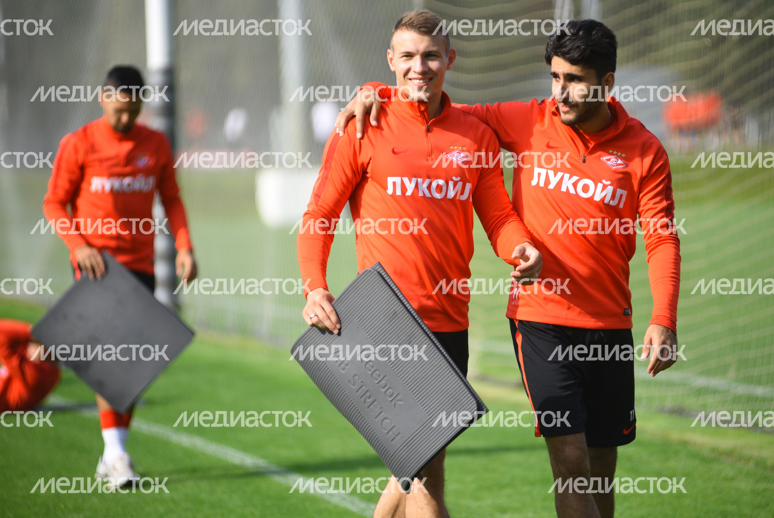 Открытая тренировка ФК «Спартак» на Тарасовской учебно-спортивной базе