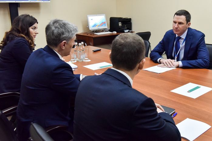 Встреча представителей правительства Подмосковья и компаний Метро и Mars прошла в рамках форума в Сочи