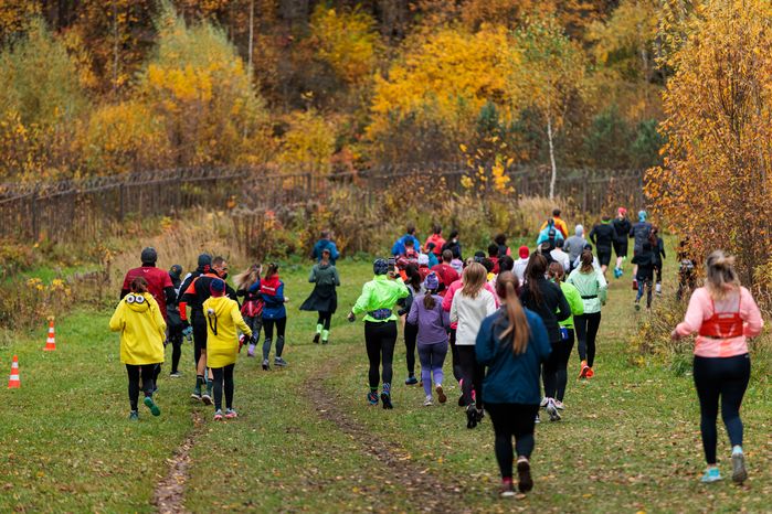 Забег Hero League Trail на 1, 5 и 10 км по пересеченной местности в Красногорске