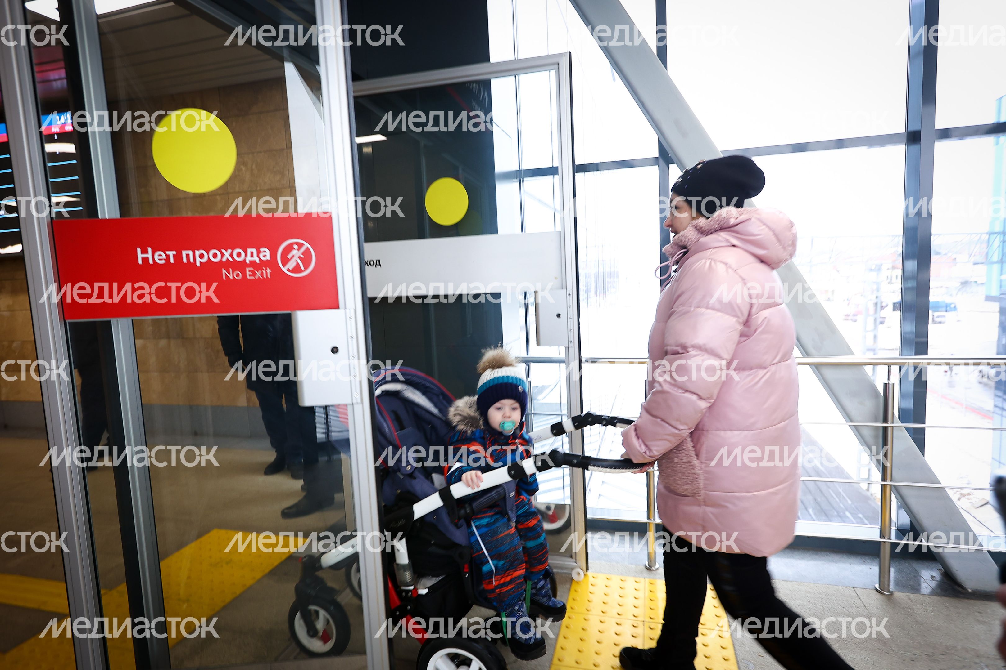 Поездка губернатора Подмосковья в электричке