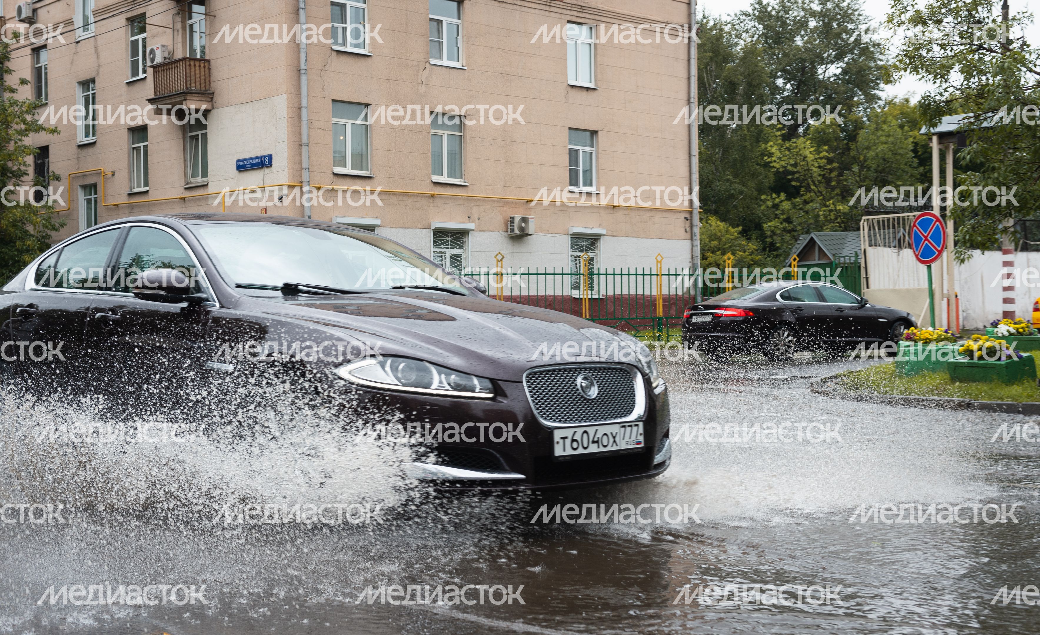 Проливной дождь в Москве Проливной дождь в Москве