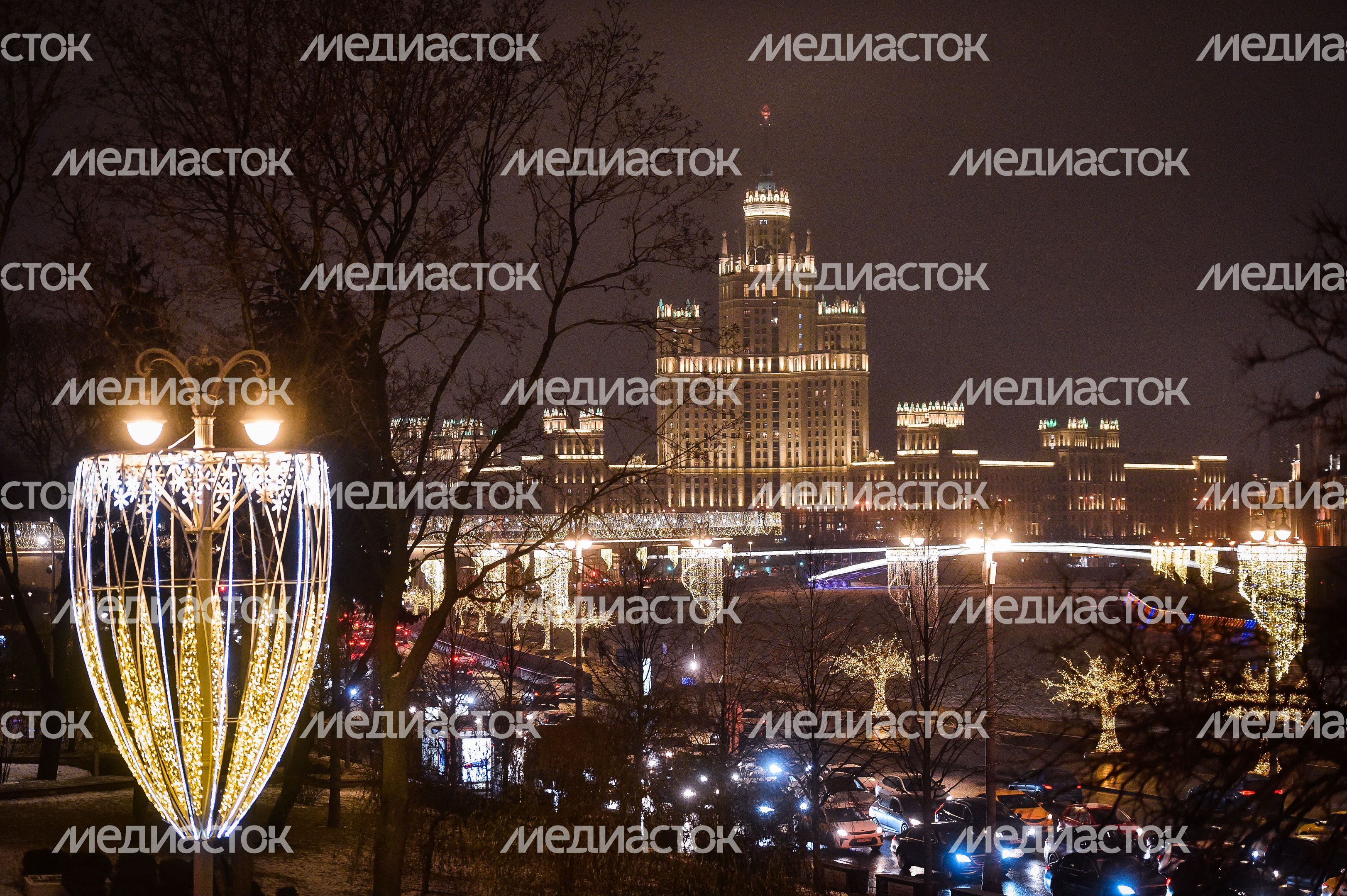 Новогодняя иллюминация в Москве