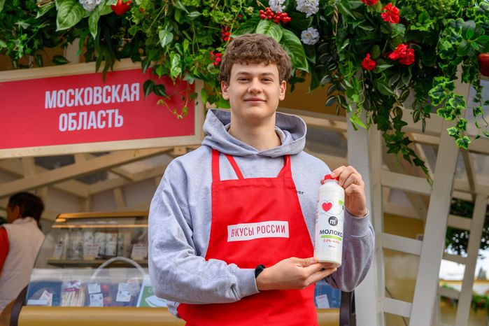 Ярмарка продуктов питания, произведенных в Подмосковье, на гастрономическом фестивале «Вкусы России» 2026 на ВДНХ