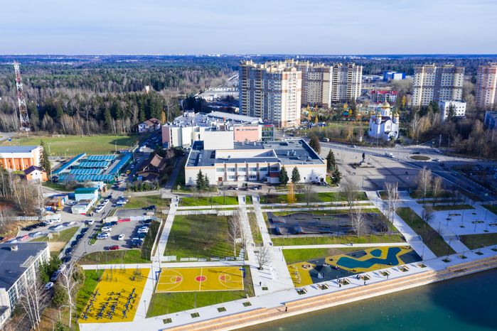 Благоустройство зоны отдыха у городского пруда в Краснознаменске