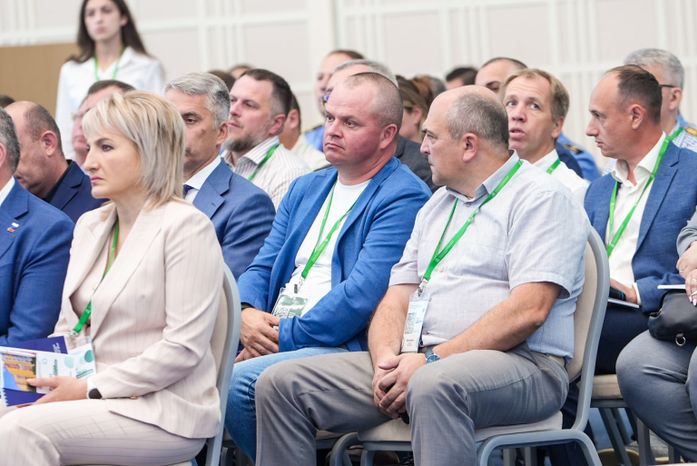 Сессия «Команду делают люди – трансформация к лучшему» прошла в Доме регионального правительства
