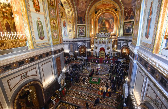 Прощание с экс-мэром Москвы Юрием Лужковым