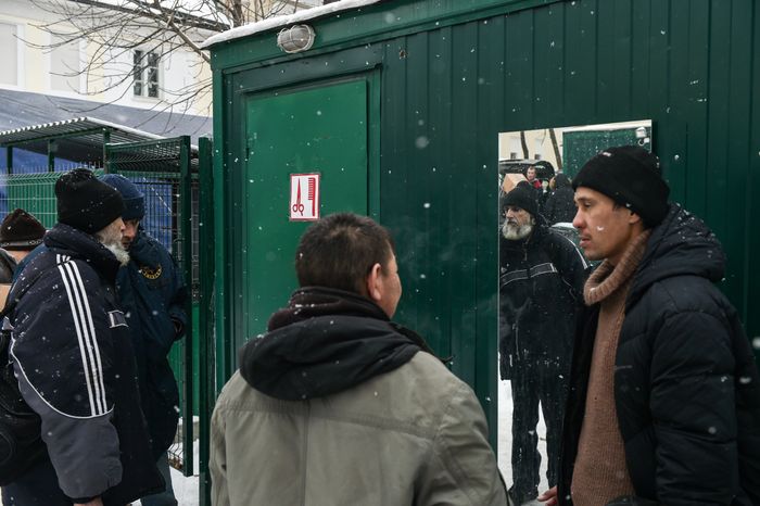 Как православная служба "Милосердие" помогает бездомным в Москве