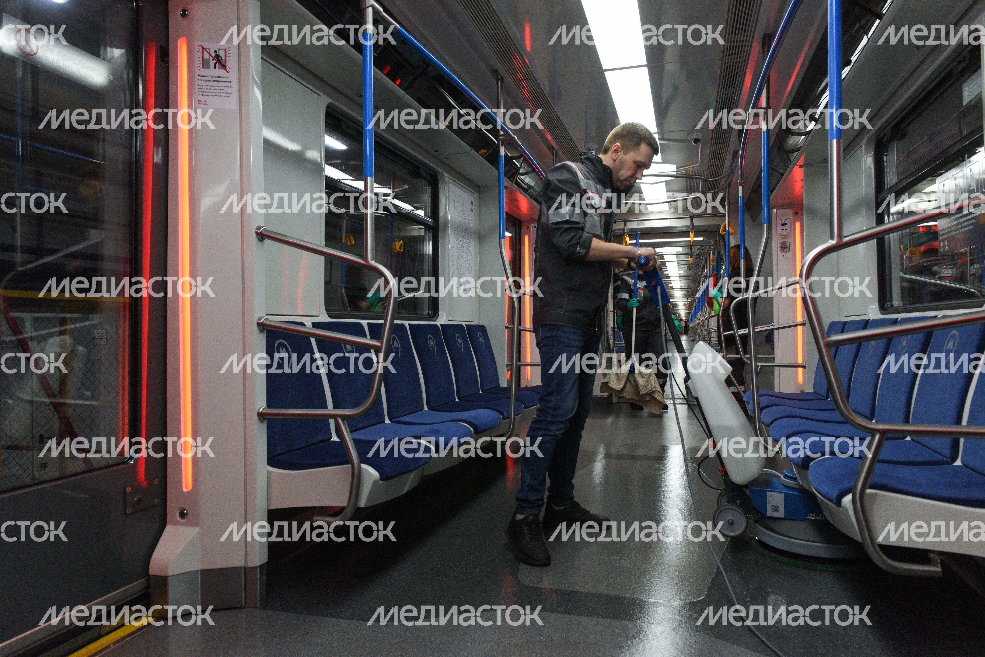 Кварцевание и обеззараживание вагонов метро в Москве
