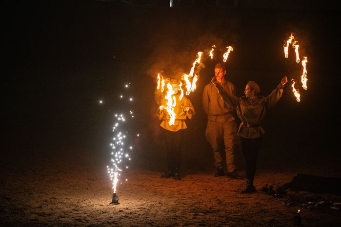 Конное представление «Наша весна! Наша Победа!» в парке «Патриот»