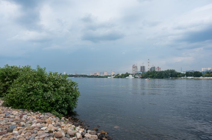 Летние виды Химкинского водохранилища