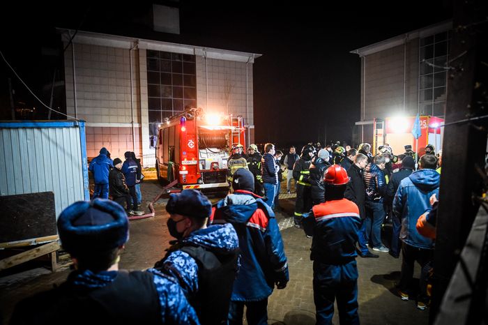 Кадры с места пожара в доме престарелых «Третий возраст» в Москве
