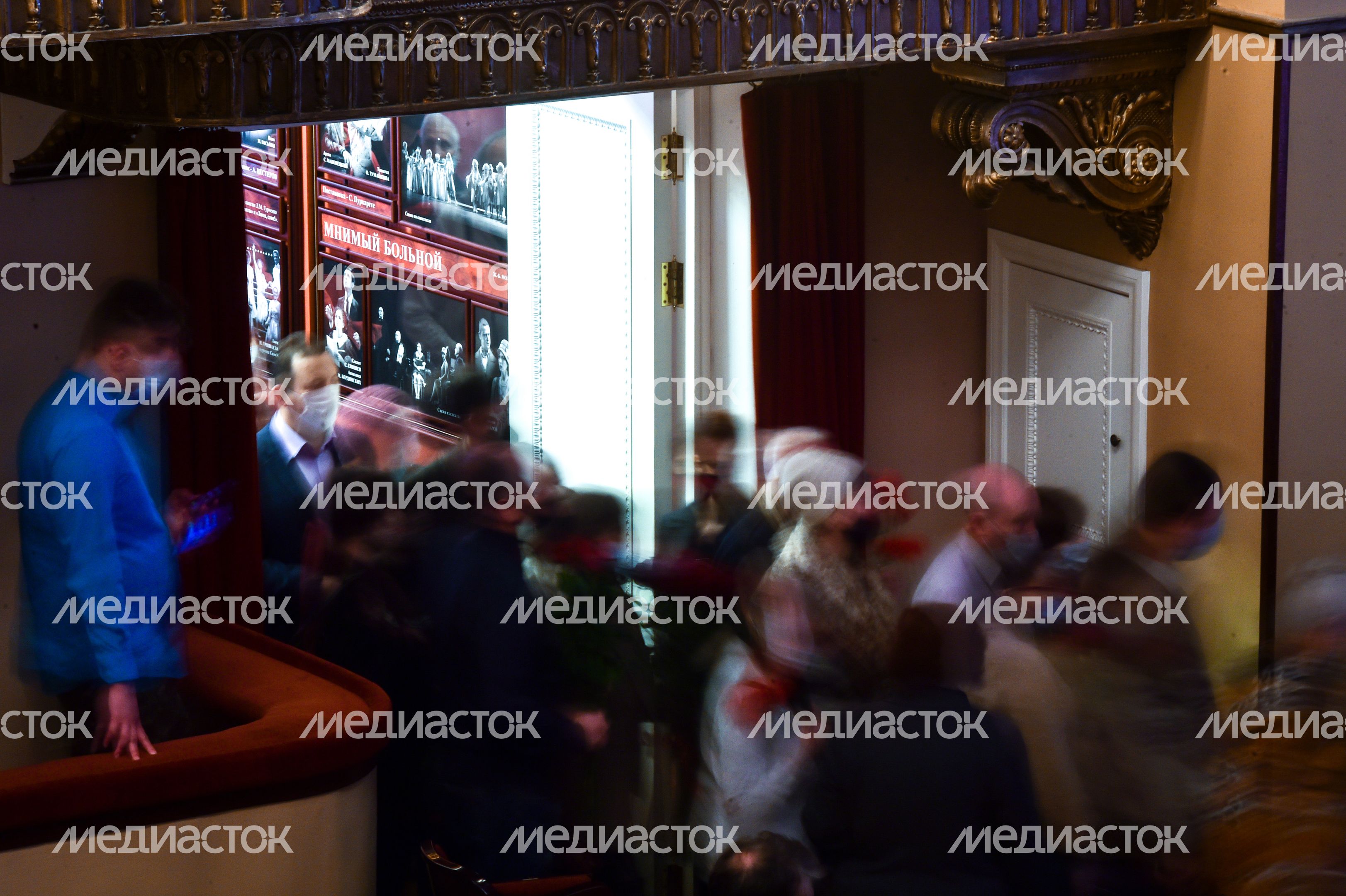 Церемония прощания с актером Василием Лановым в московском театре имени Вахтангова