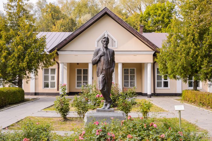 Чехов. Мелихово. Фольклорный фестиваль "Три Спаса"
