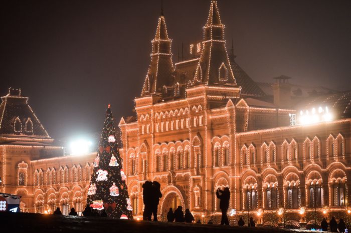 Новогодняя иллюминация в Москве