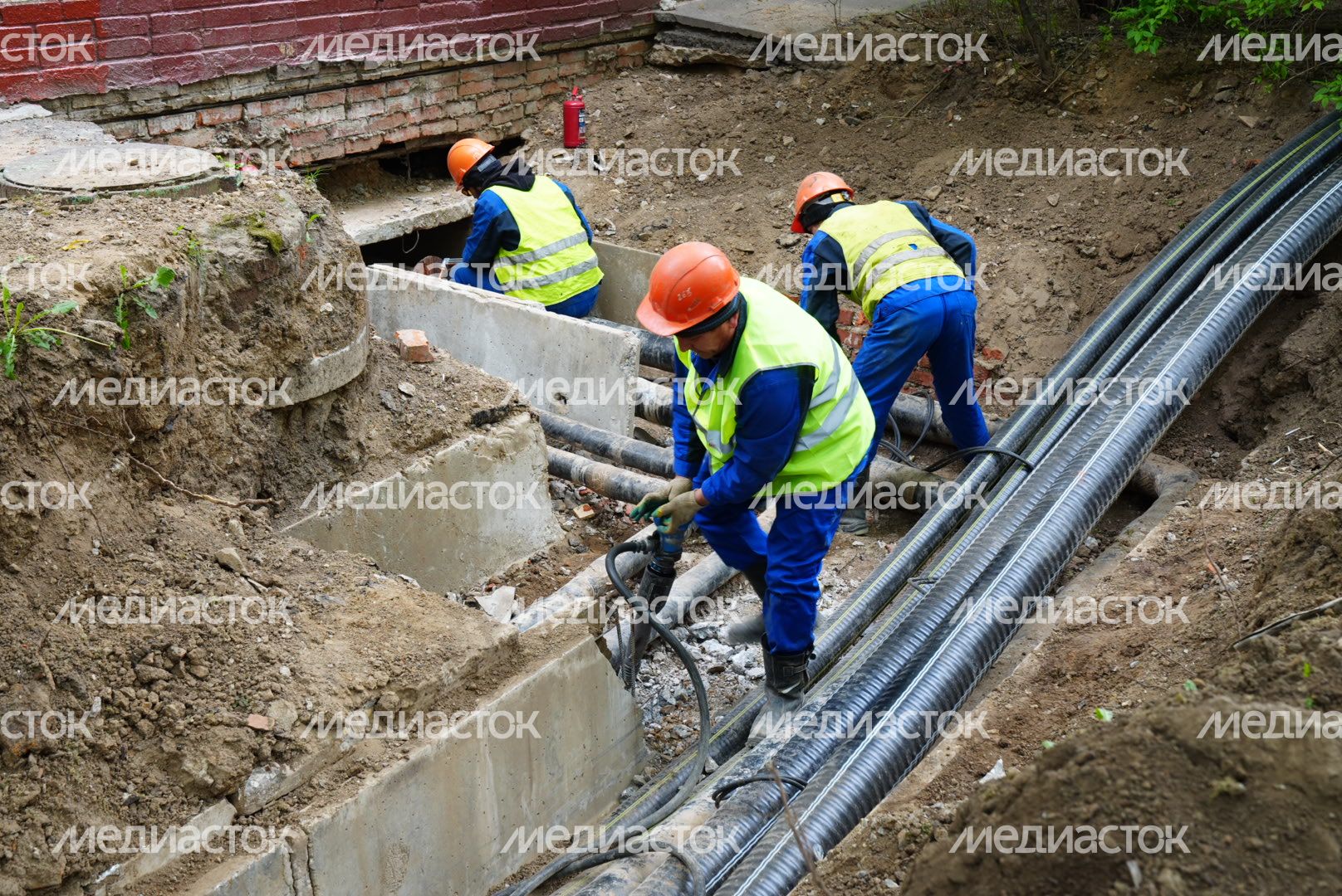 Проверка губернатором ремонта теплосетей в Химках