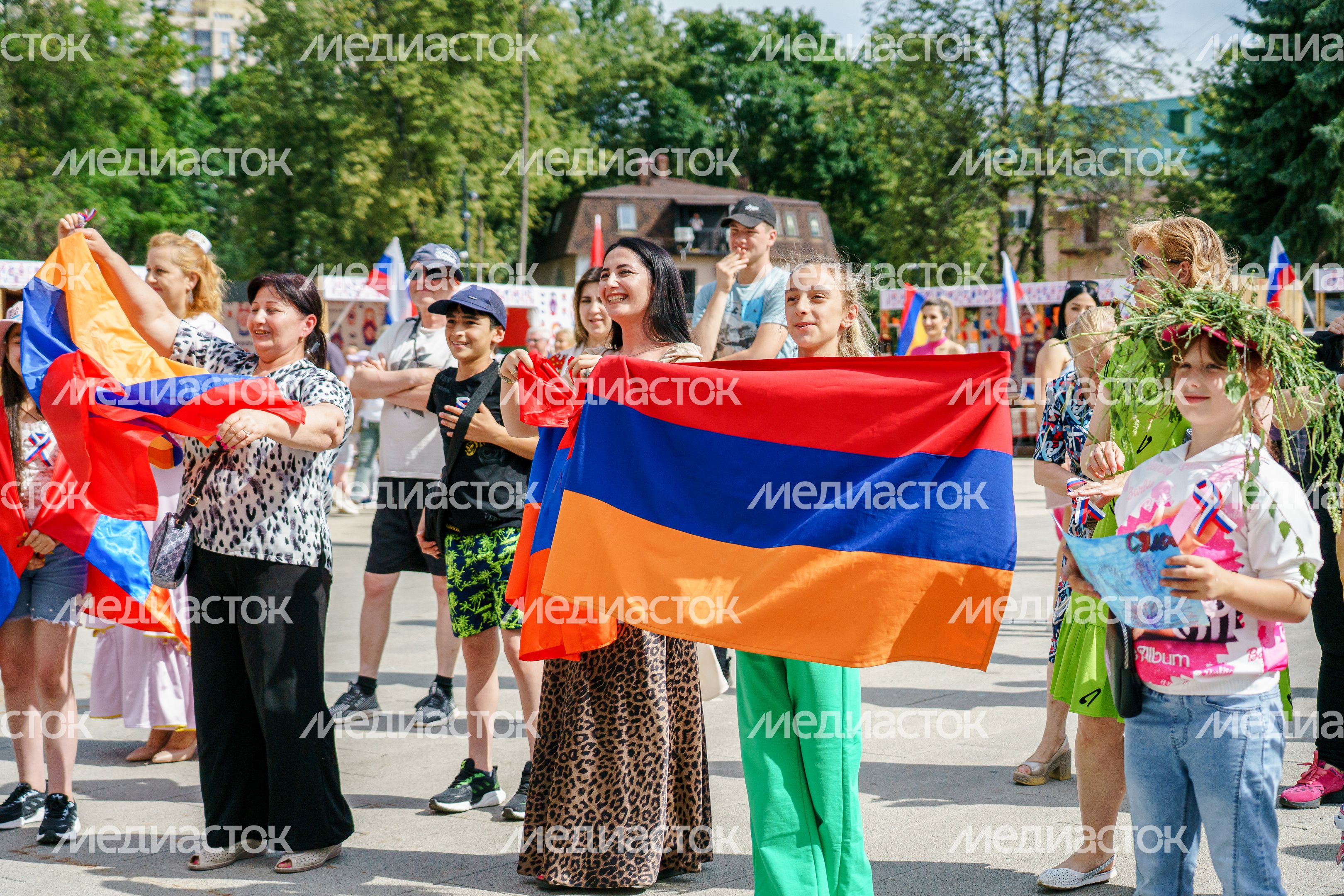 IX Московский областной фестиваль национальных культур «Подмосковье – территория дружбы» в Пушкино IX Московский областной фестиваль национальных культур «Подмосковье – территория дружбы» в Пушкино