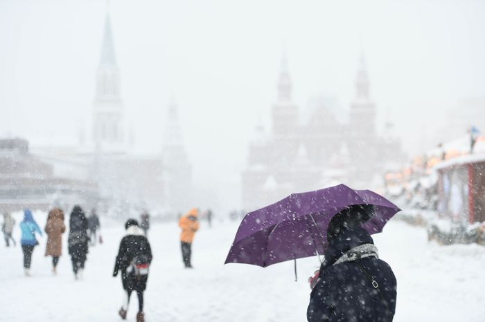 Рекордный снегопад в Москве и Подмосковье