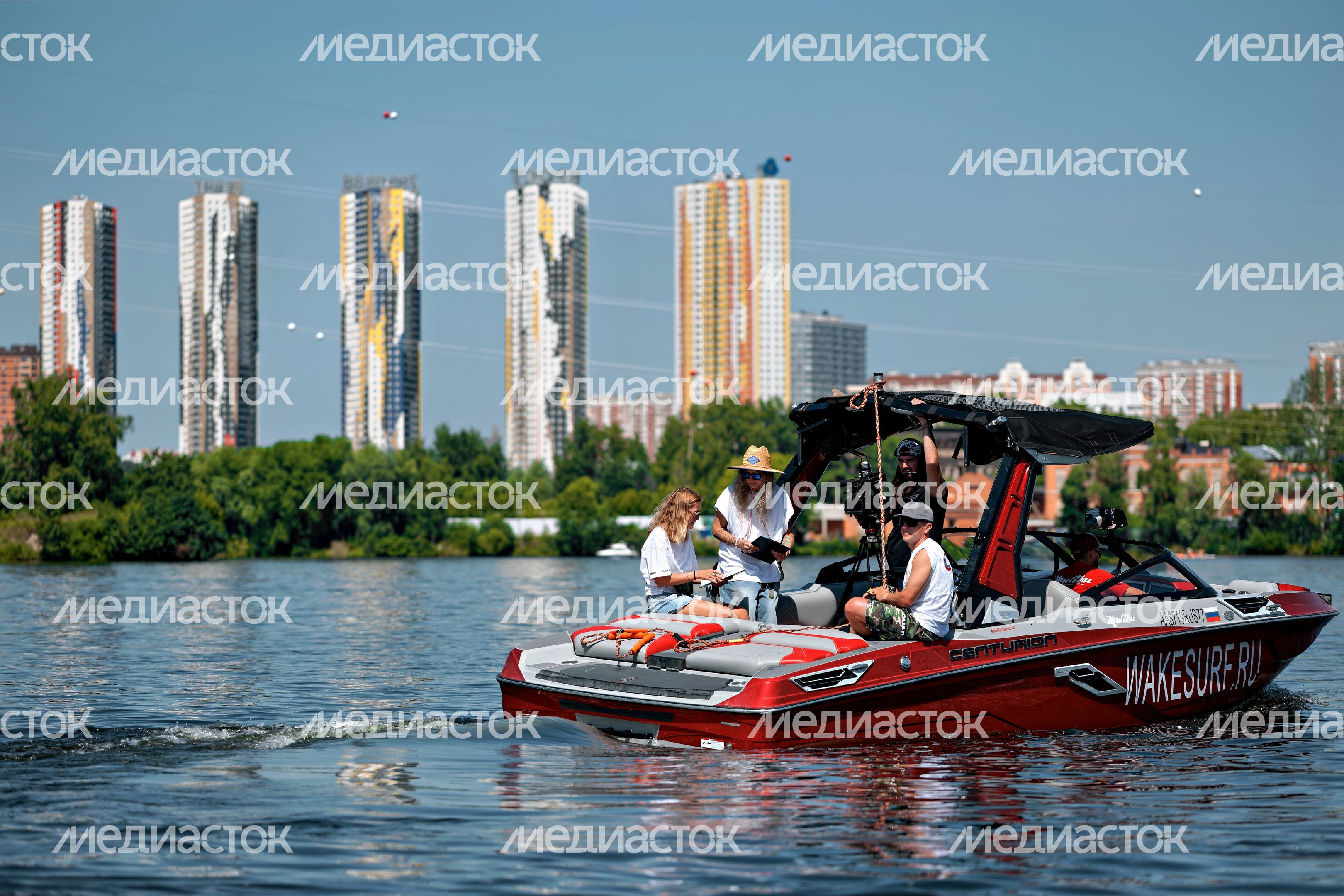 Всероссийские соревнования по серфингу в дисциплинах «вейксерфинг» и «вейкским» на пляже «Рублево» в Красногорске Всероссийские соревнования по серфингу в дисциплинах «вейксерфинг» и «вейкским» на пляже «Рублево» в Красногорске
