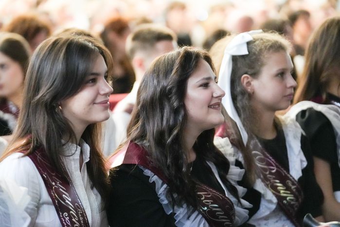 Последний звонок в мытищинском лицее №34