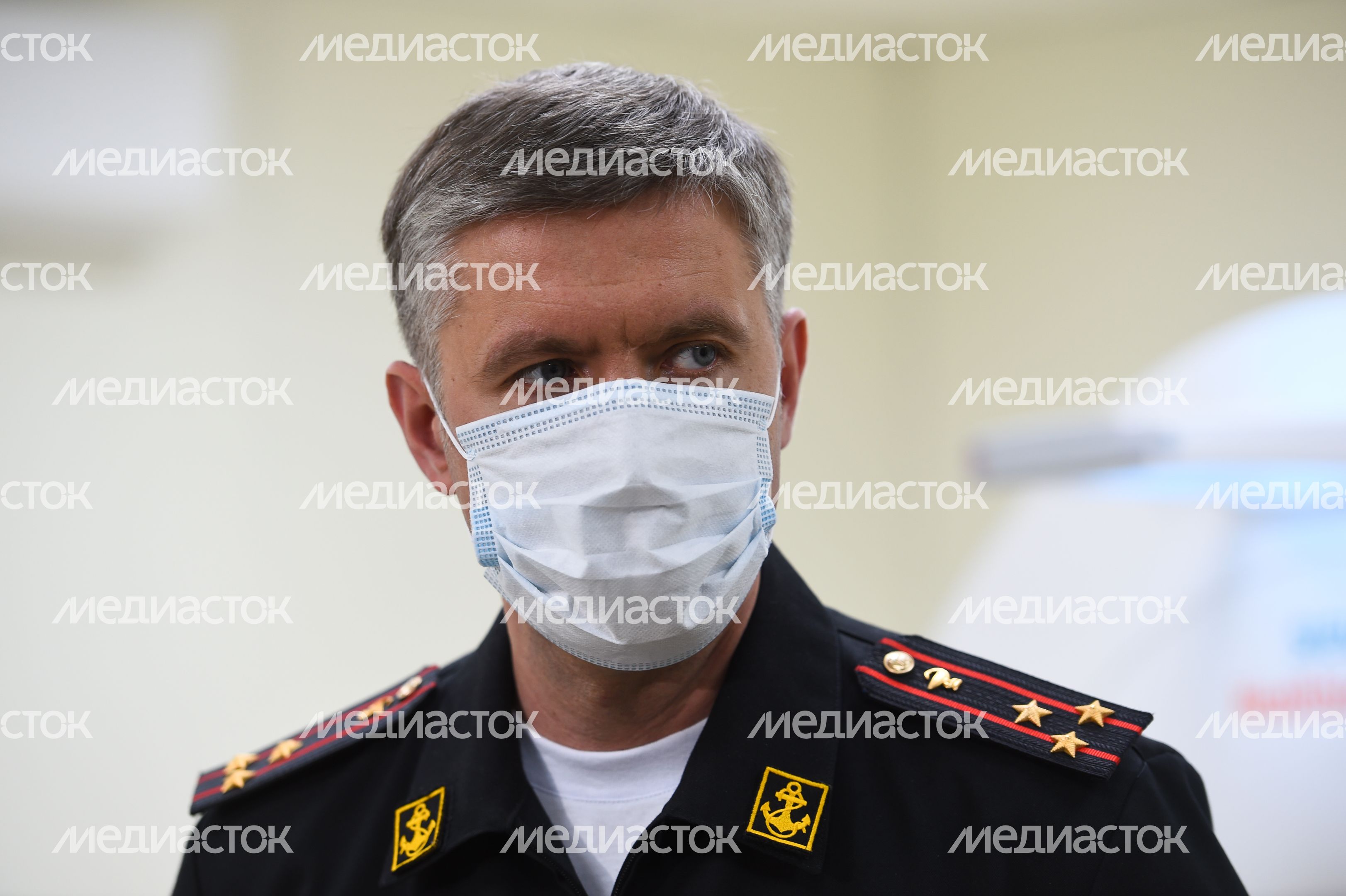 Медицинский центр для больных с коронавирусом, организованный в павильонах Конгрессно-выставочного центра в Кубинке