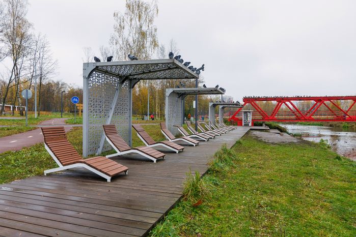 Набережная городского парка культуры и отдыха г. Ивантеевка осенью