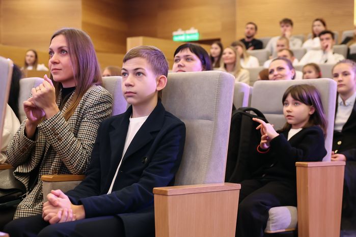 Итоги VIII Всероссийского конкурса "Гимн России понятными словами" подвели в Подмосковье