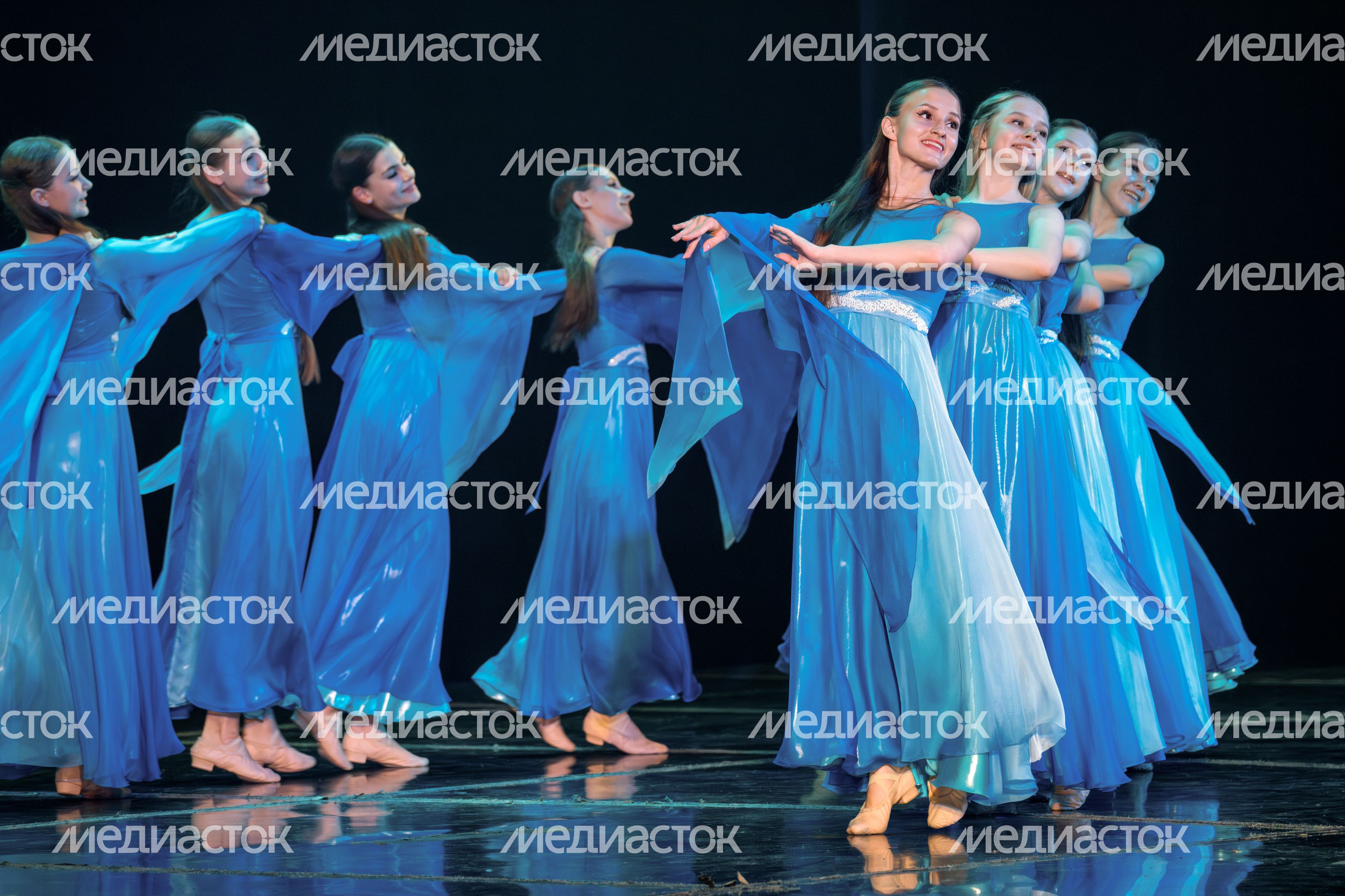 Гала-спектакль «Россия – душа моя» о русской культуре на сцене ДК «Подмосковье» в Красногорске Гала-спектакль «Россия – душа моя» о русской культуре на сцене ДК «Подмосковье» в Красногорске