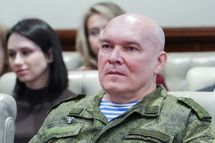 Ветеранам и участникам СВО вручили государственные и областные награды