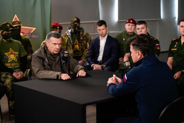 Андрей Воробьев и Владимир Соловьев посетили центр спецподготовки "Витязь" в Балашихе